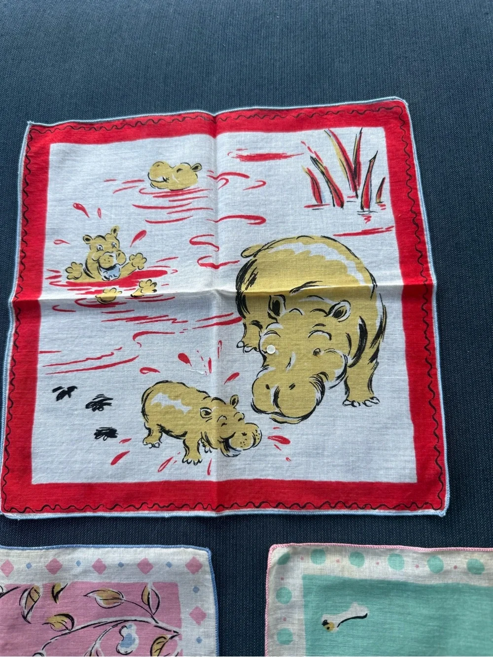 🆕VTG Child’s Hankerchiefs🆕